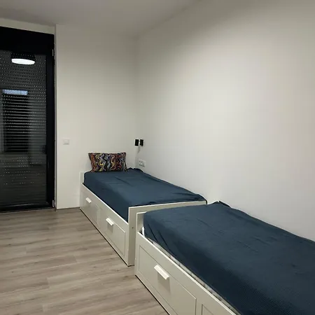 Fenyvesliget Apartment *