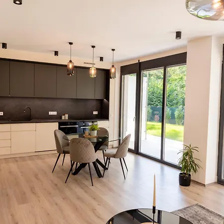 Fenyvesliget Apartament Balatonfenyves