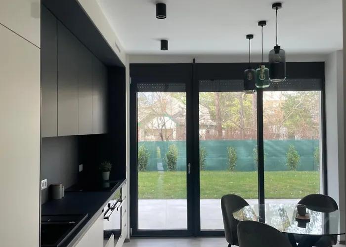 Fenyvesliget バラトンフェニヴェシュ