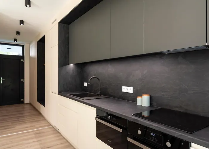 Fenyvesliget バラトンフェニヴェシュ